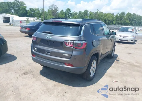 2021 Jeep Compass Latitude 4X4 from USA, damaged, VIN 3C4NJDBB2MT524610